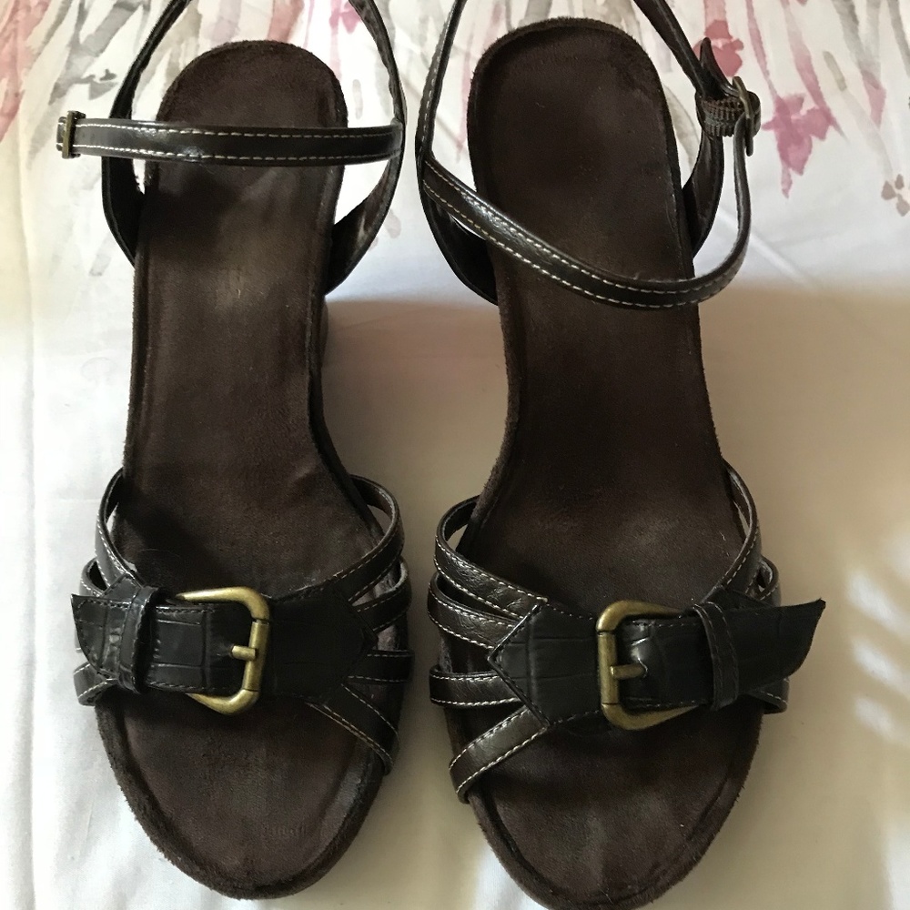 Aerosoles wedge sandal